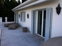 Terrassentür mit Klappläden
